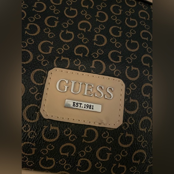 Guess Handbag - Picture 10 of 12